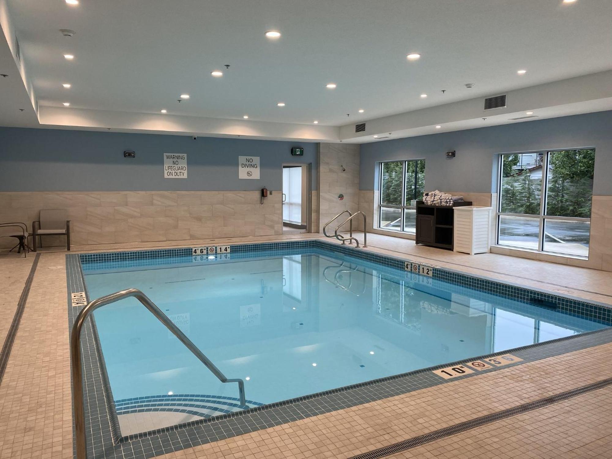 Holiday Inn Express & Suites - Courtenay - Comox By Ihg Εξωτερικό φωτογραφία