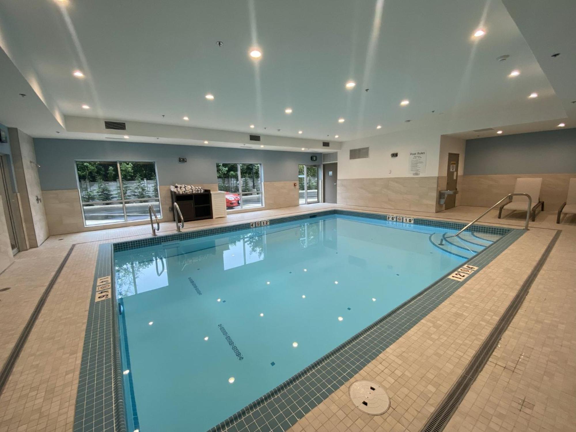 Holiday Inn Express & Suites - Courtenay - Comox By Ihg Εξωτερικό φωτογραφία